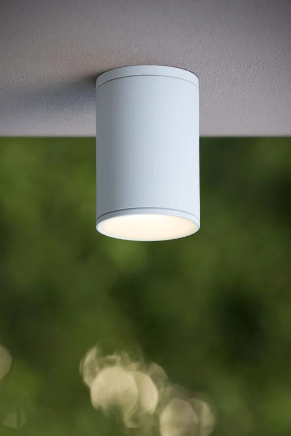 Lucide TUBIX - Ceiling spotlight Indoor/Outdoor - Ø 10,8 cm - 1xE27 - IP54 - White - atmosphere 1